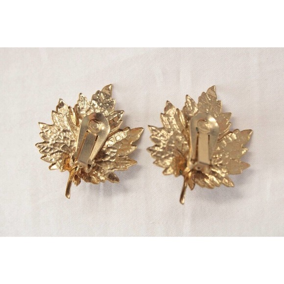 Vintage Pink Roses on Leaves Clip On Earrings 1950s Glitter Sparkles MCM - Picture 5 of 6